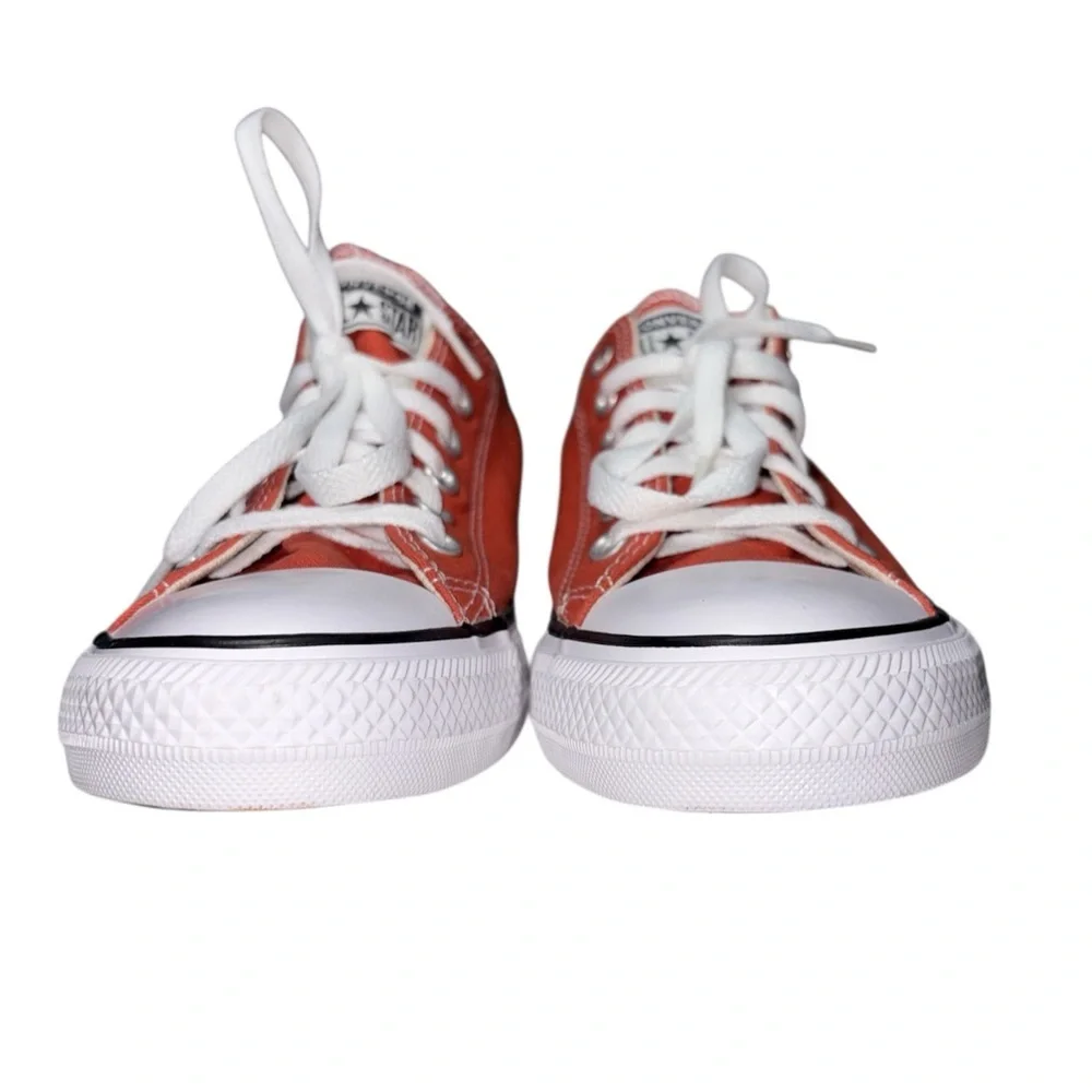 EUC Converse Chunk Taylor All Star Low ‘Seasonal Color Fire Opal’ Women Size 9.5